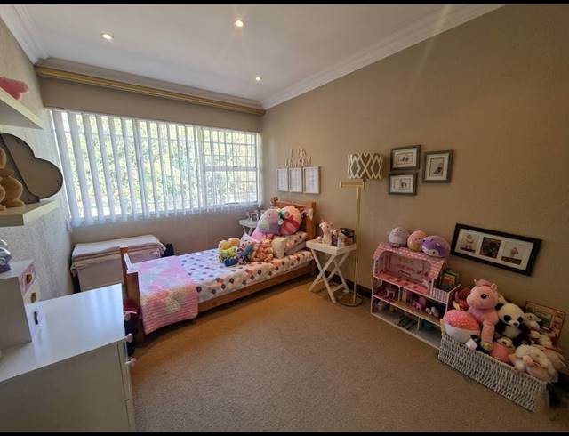 3 BEDROOM TOWNHOUSE FOR SALE IN THREE RIVERS PROPER